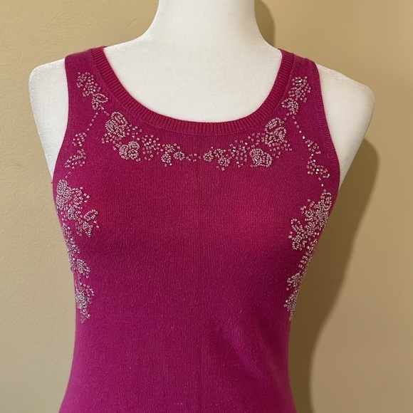 Magenta sweater vest with embellishments - Picture 2 of 7